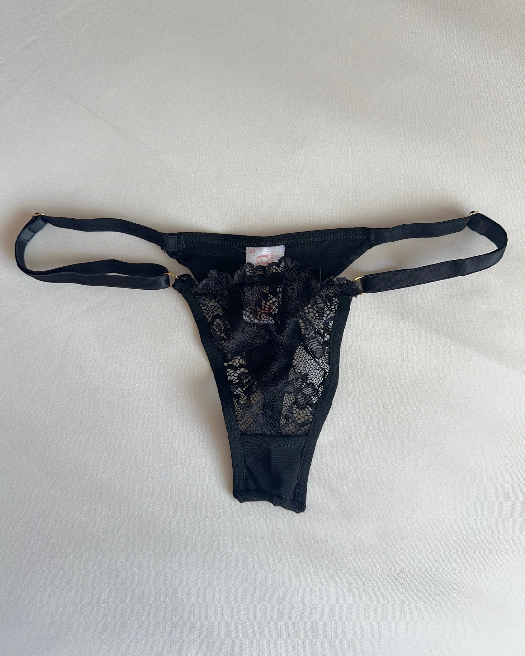 Carrie - Thong